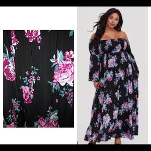 Torrid BLACK FLORAL SMOCKED OFF SHOULDER MAXI DRESS Size 2